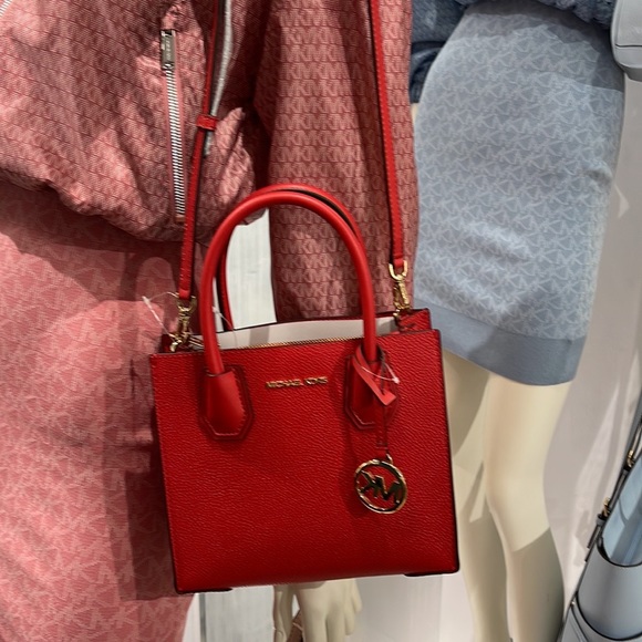 Michael Kors Mercer Medium Leather Messenger
Flame - Picture 11 of 16